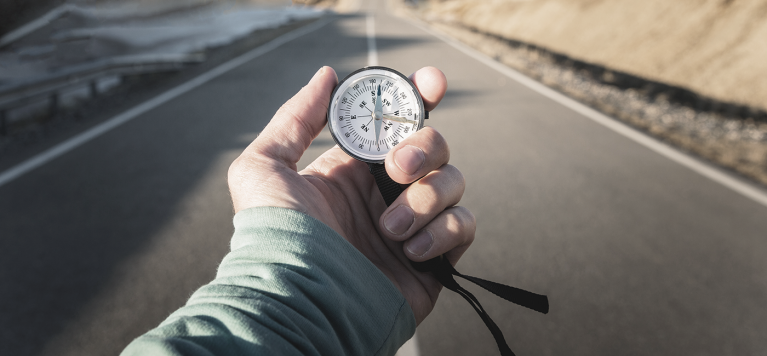 [Header] [About Us] Active Investment